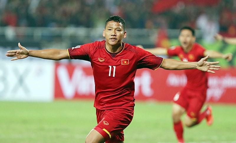 Nguyễn Anh Đức, cầu thủ sinh ngày 24 tháng 10 năm 1985 tại Bình Dương