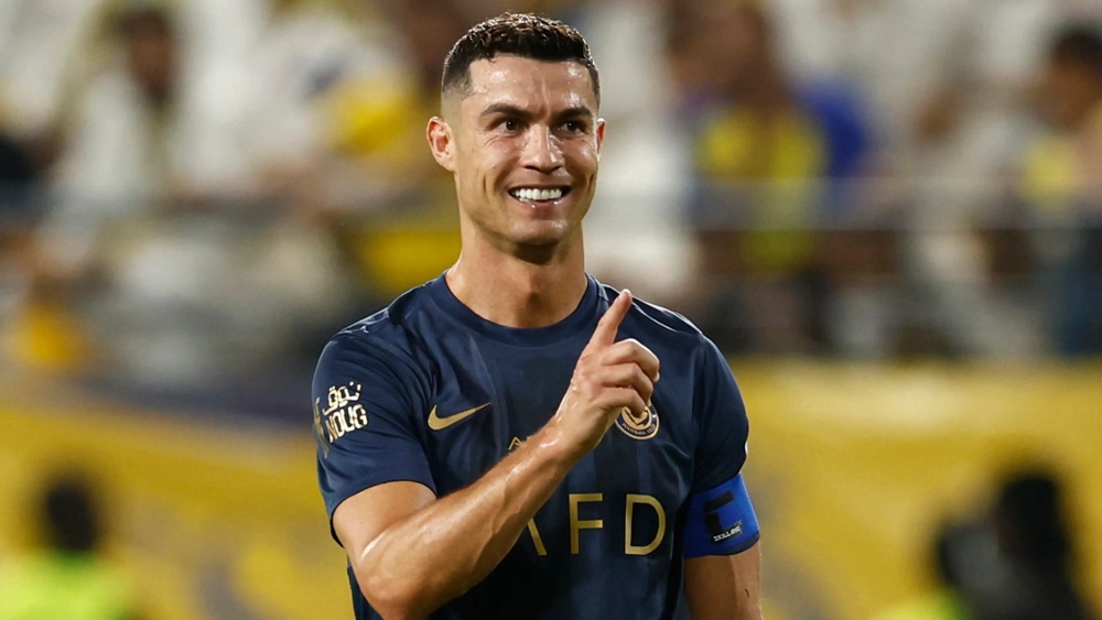 Quy đổi mức lương của Ronaldo sang tiền Việt Nam chính xác nhất